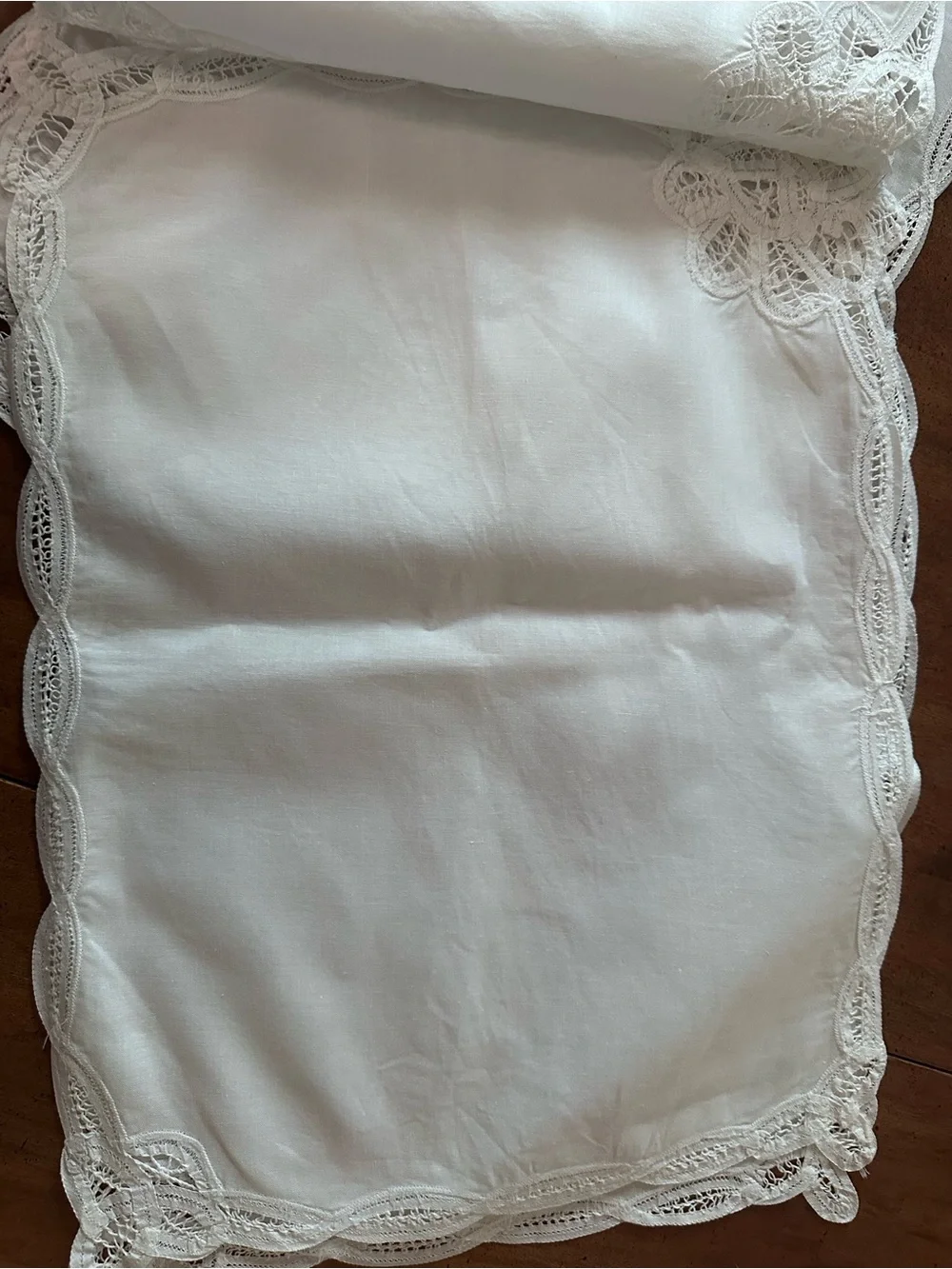 Vintage White Linen Lace Edge Placemats/ Doily